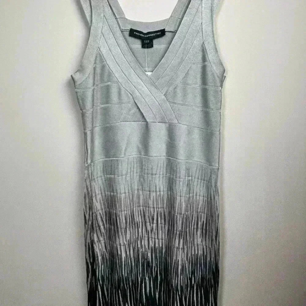 French Connection NWT Spotlight Fitted Knit Dress Silver Gray Sz 8 Bodycon NYE